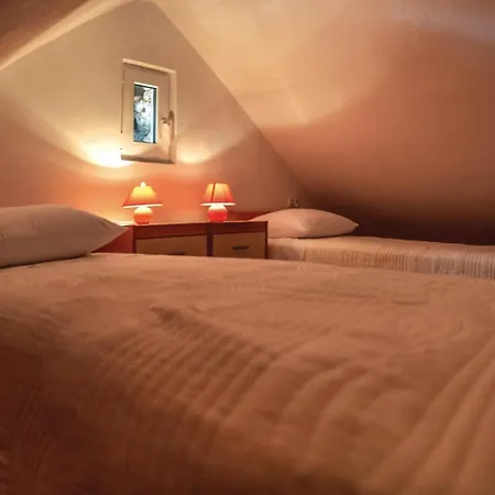 Pet Friendly Home In Kucice With Kitchen Holiday home *