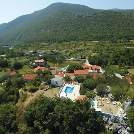 Put Povila Kučiće